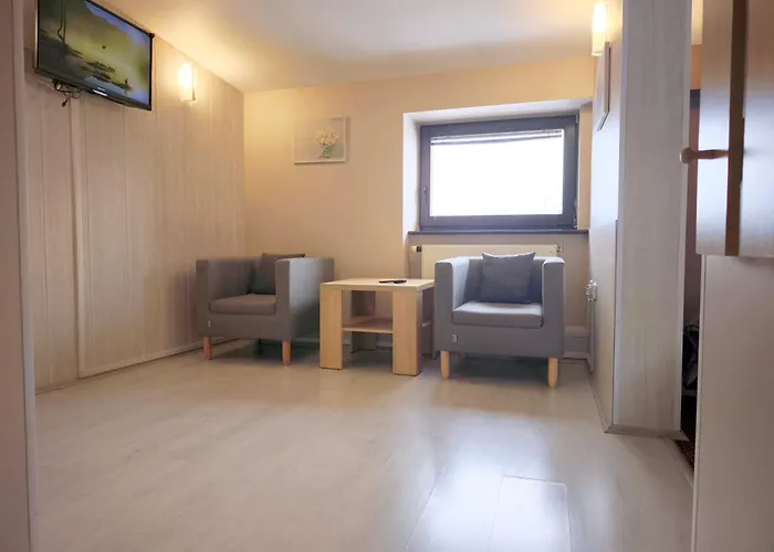 Pokoje Gościnne i Apartamenty Krupówki 19